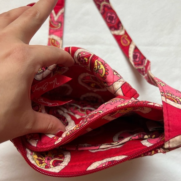 Vera Bradley Red Rosie Posie Crossbody Bag approx 7”x9” - Picture 4 of 9